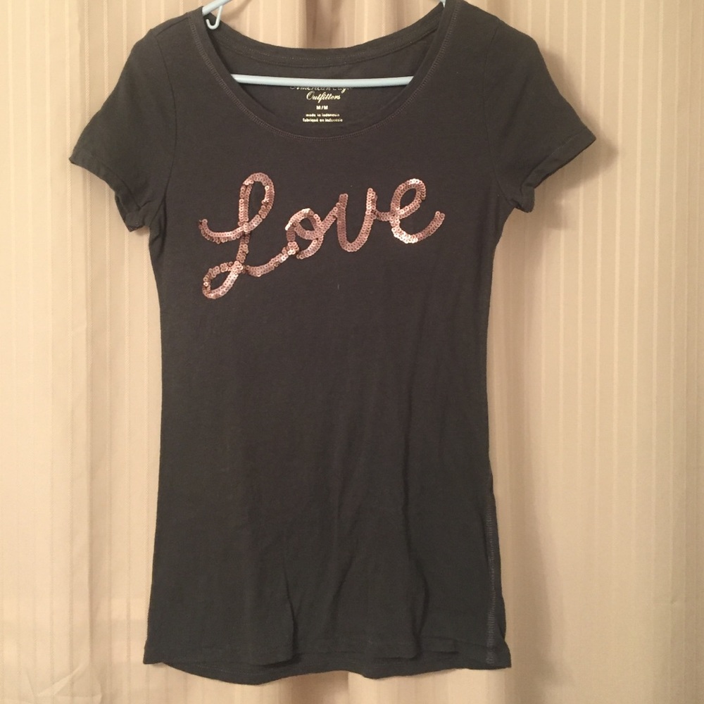 💲 Bundle 2 for $10 American Eagle Love T-shirt M Sequins Tee
